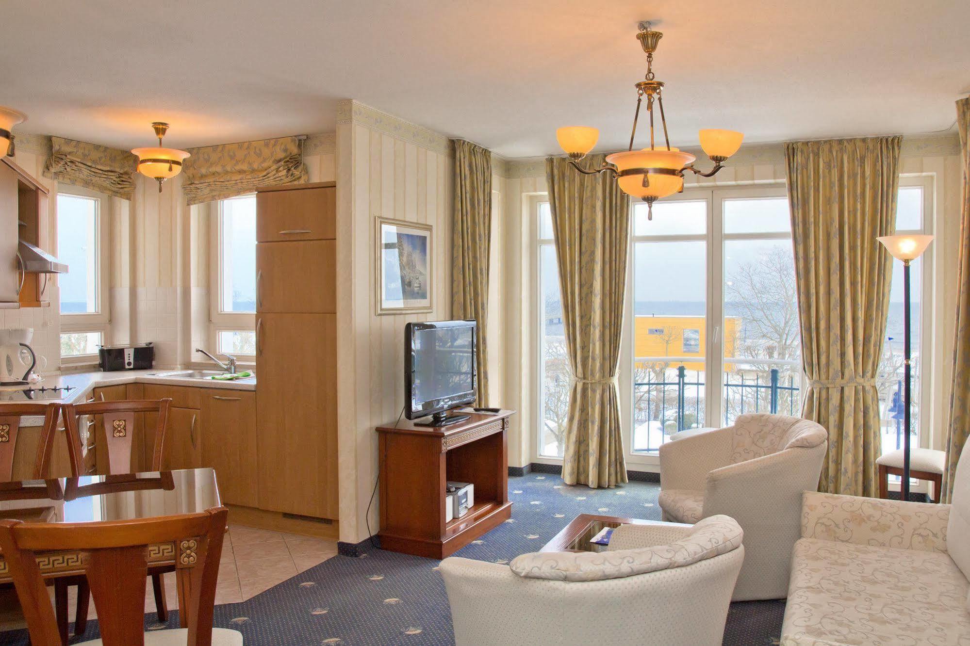 Seetelhotel Ostseeresidenz Ahlbeck Heringsdorf  Bagian luar foto